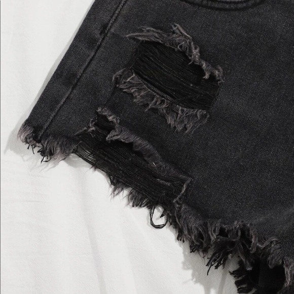 Distressed raw hem ripped denim jean shorts black minimalist - Picture 4 of 4